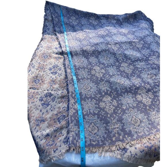 Urban Outfitters Lavender/Cream Print Scarf - Picture 4 of 12